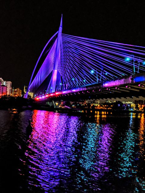 Name of Structure: Seri Wawasan Bridge Location: Putrajaya, Malaysia Date Completed: 2003 Architect: Perbadanan Putrajaya Engineer: NA Putrajaya Bridge, Putrajaya Malaysia, Bridge Night, Burning Bridges, Putrajaya, My Dream, The Bridge, Sydney Opera House, Real Life