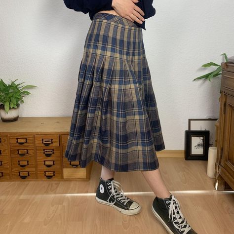 Blue beige pleated midi skirt. High waisted,... - Depop Pleated Midi Skirt, Checkered Pattern, Midi Skirt, Print Patterns, High Waisted, Zipper, Skirt, Pattern, Blue