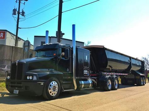 T600 Kenworth Custom, Kenworth T600, Usa Truck, Easy App, Western Star Trucks, Logging Equipment, Equipment Trailers, Heavy Construction Equipment, Dumper Truck