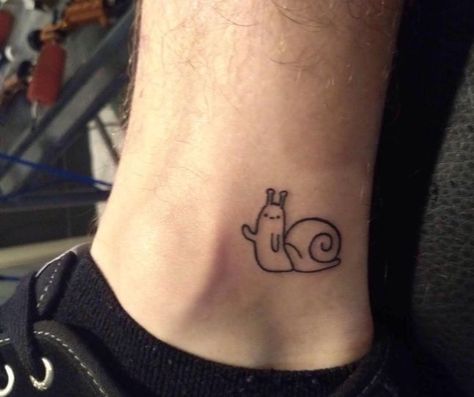 // @samalamscribbles // Adventure Time Tattoo, Stick Poke Tattoo, Funky Tattoos, Geniale Tattoos, Cute Little Tattoos, Cute Tiny Tattoos, Poke Tattoo, Funny Tattoos, Dainty Tattoos