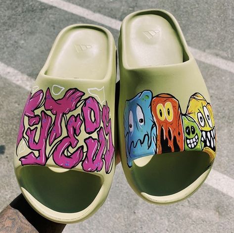 #fashion #urban #outfitideas #shop #yeezy #custom Custom Yeezy, Customization Ideas, Yeezy Slides, Swag Shoes, Birkenstock, Sneakers Fashion, Slip On Sneaker, Slides, Slippers