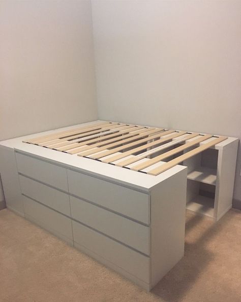 Ikea Dressers, Diy Storage Bed, Organization Hacks Bedroom, Diy Loft Bed, Repainting Furniture, Bedroom Organization Storage, Ikea Dresser, Small Space Bedroom, Shelves Storage