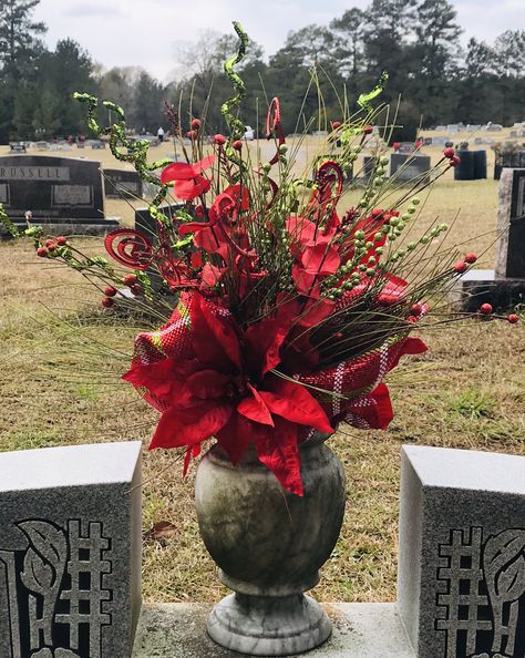 Winter Flower Arrangements For Graves, Cemetery Flowers Grave Decorations Fall, Cemetary Arrangements Grave Decorations, Winter Flowers For Gravesite, Christmas Cemetary Ideas, Christmas Cemetery Vase Arrangements, Grave Blankets How To Make A, Gravesite Decorations Diy, Christmas Grave Flowers