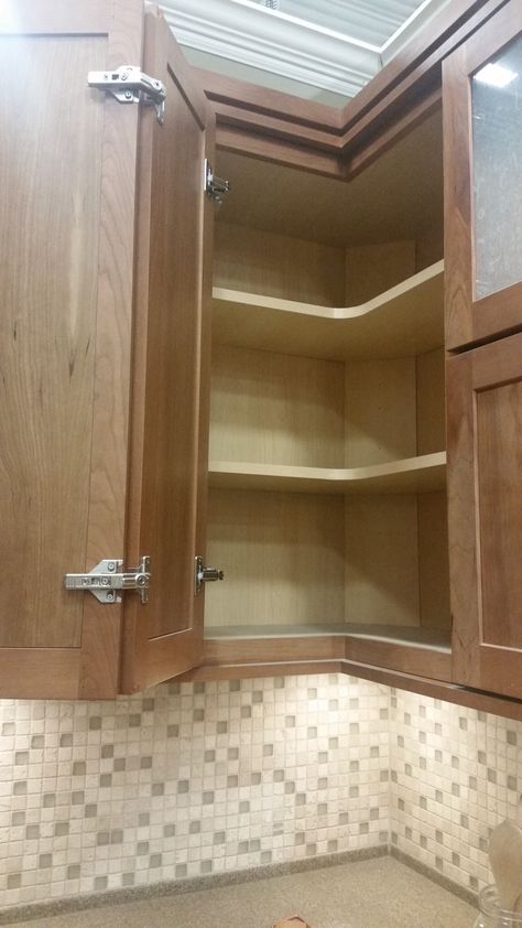 Nice corner upper cabinet Corner Upper Cabinet Kitchen, Corner Top Kitchen Cabinet, Top Corner Cabinet Ideas, Upper Cabinet Corner Ideas, Kitchen Corner Top Cabinet Ideas, End Kitchen Cabinet Ideas, Corner Wall Cabinet Ideas, Top Corner Kitchen Cabinet, Corner Upper Kitchen Cabinet