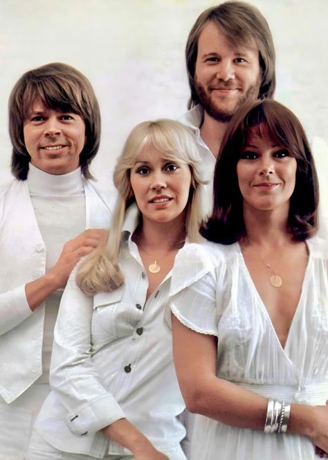 Dancing Queen Lyrics, Does Your Mother Know, Queen Lyrics, Frida Abba, Musica Disco, Abba Mania, Abba Agnetha, 70s Music, Bee Gees