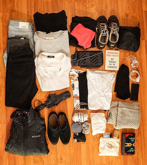 Cruise Packing List Caribbean, Minimal Packing, Weekend Packing, Minimalist Packing, Winter Packing List, Minimal Travel, Travel Prep, Backpack Organization, Small Travel Bag