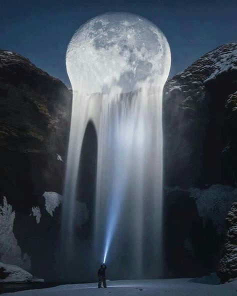 The Moon melting into a waterfall. Justin Peters, Starved Rock State Park, Shoot The Moon, Moon Photos, Moon Pictures, Moon Photography, Beautiful Moon, 판타지 아트, Moon Art