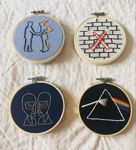 Pink floyd, embroidery, art, dark side of the moon, wish you were here, the wall, the division bell Punch Embroidery Projects, Pink Floyd Embroidery, Pink Floyd Cross Stitch, Pink Floyd Gifts Ideas, Pink Floyd Ideas, Rock Embroidery, Band Embroidery, Pink Floyd Tattoo, Pink Floyd Art