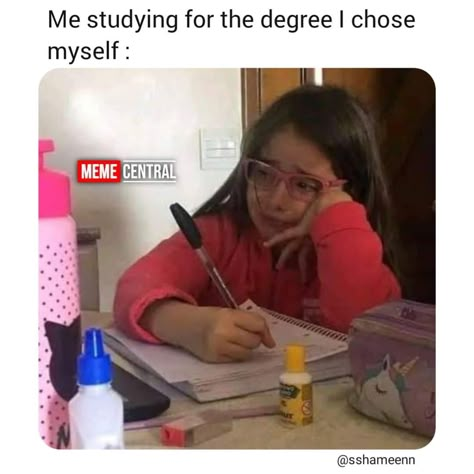 College Life Humor, Studying Funny, Studying Memes, College Memes, Exam Quotes Funny, Latest Funny Jokes, Magnum Opus, Funny Images Laughter, Jokes Pics