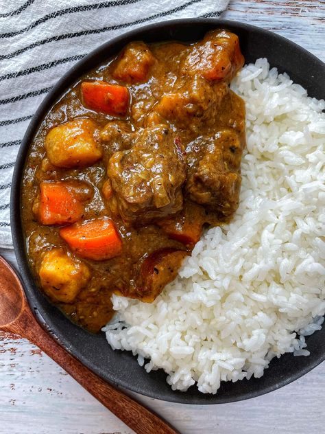 Japanese Beef Curry Rice: Inspired by Haikyu!! Gluten Free Japanese Curry, Curry Roux Recipe, Japanese Beef Curry, Japanese Curry Recipe, Recipe Ground Beef, Curry And Rice, Curry With Rice, Curry In A Hurry, Japanese Beef