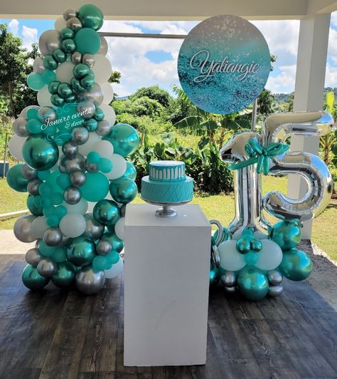 Teal Decorations, Turquoise Party Decorations, Teal And White Birthday Decorations, Teal And Silver Birthday Decorations, Turquoise Sweet 16 Decorations, Aqua Quinceanera Decorations, Tourquise Birthday Decor, Sweet 16 Party Ideas Teal And White, Tiffany Blue Party Decorations