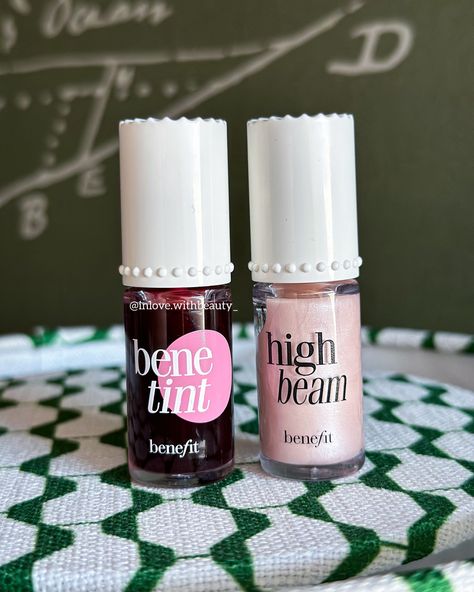 High Beam Satiny pink complexion highlighter + Benetint = Perfect combo for a gorgeous glazed cherry cheeks with a fresh makeup look 🥰 (Swipe for #swatches ) 🏷️Benefit Cosmetics, Benetint, Cherry 🍒 Cheeks, Benetint, Tint , Makeup Benefit, Glamorous Beauty, Beauty Cosmetics #benefit #benefitpinkclub #pinkclub #benebene #benetint #giftedbybenefitcosmetics #beam #cherrycheaks #makeupvideo #ugc Fresh Makeup Look, Tint Makeup, Pink Club, Ugc Content Creator, Fresh Makeup, Beautiful Desk, Ugc Content, Obx Dr, Mcu Dr