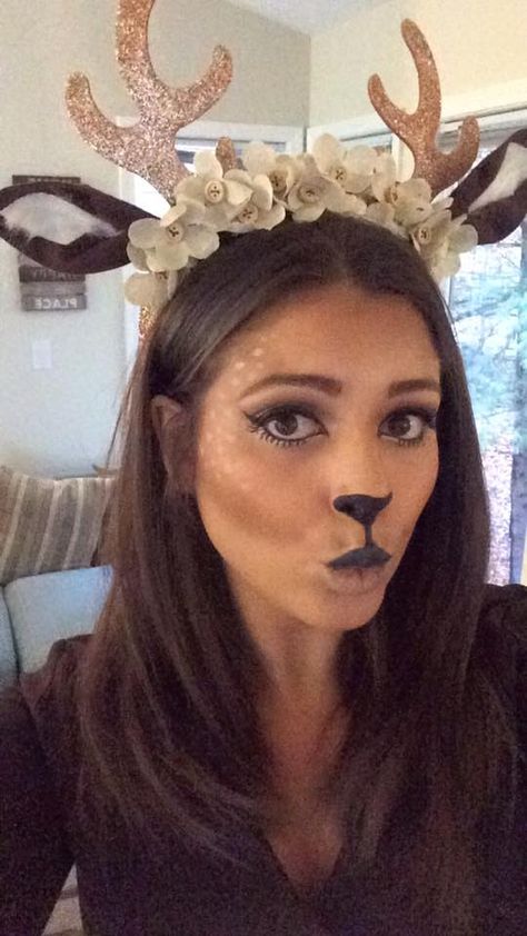 DIY Deer Costume Dessert Costume, Diy Deer Costume, Deer Costume Women, Christmas Costumes Women, Deer Makeup, Reindeer Costume, Deer Costume, Costume Women, Fantasias Halloween