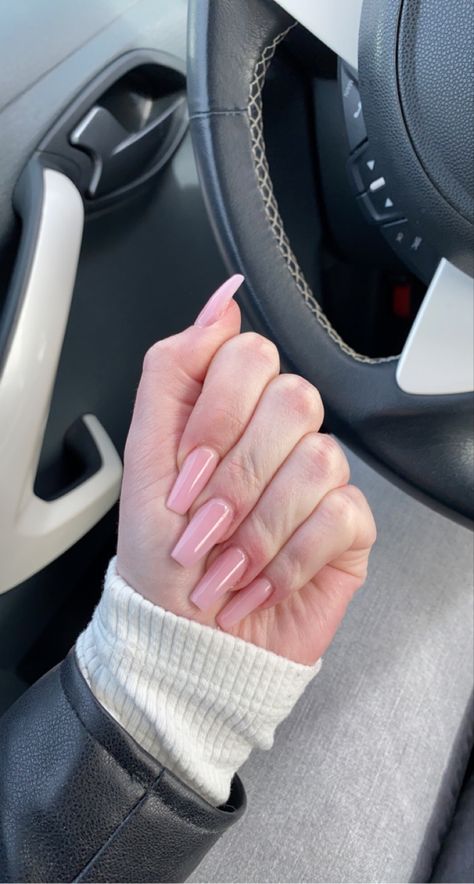 Milky Pink Nails, Pink Nails Opi, French Manicure Acrylic Nails, Nails Acrylic Black, Pink Tip Nails, Nails Acrylic Coffin, Kutek Disney, Milky Pink, White And Silver Nails