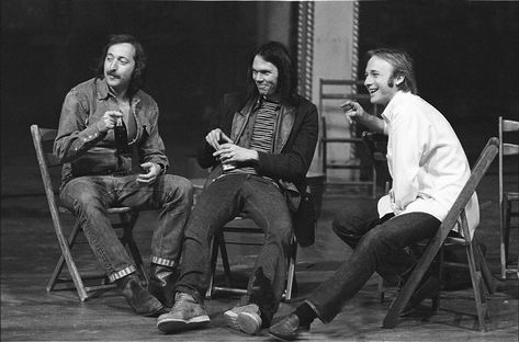 Elliot Roberts, Neil Young, & Stephen Stills at Warner Bros. Studios ©️ Henry Diltz, 1969 Henry Diltz, Water And Earth, Buffalo Springfield, Crosby Stills, Artists Studios, Stephen Stills, The Hollies, Laurel Canyon, Acoustic Music