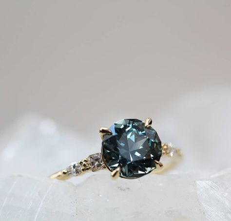 round sapphire engagement ring Round Sapphire Ring, Estate Diamond Jewelry, Sapphire Engagement Rings, Ring Inspiration, Precious Rings, Gold Diamond Band, Round Sapphire, Wedding Jewellery Collection, Emerald Engagement Ring Cut