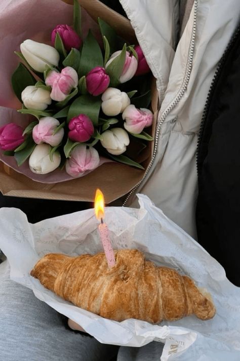 10 Ways to Make Birthday Morning Breakfast Super Special  - Mozie Birthday In Paris Aesthetic, Paris Birthday Aesthetic, Birthday In Paris Photos, Birthday In Europe, Breakfast Ideas Birthday, Birthday Morning Breakfast, Birthday Breakfast Table, Birthday In France, 28 Birthday Ideas Women