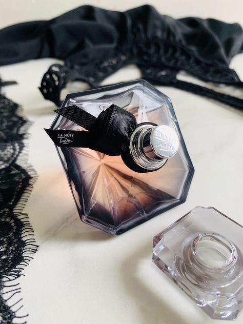 Lancome Aesthetic, La Nuit Tresor Lancome, Aesthetic Fragrance, Tresor Perfume, Tresor Lancome, Aesthetic Perfume, Perfume Aesthetic, Dior Shop, Perfume Art