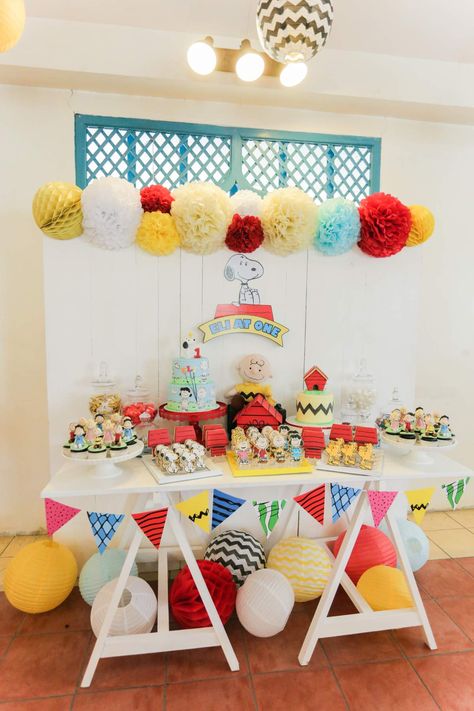 Eli's Peanuts Theme | CatchMyParty.com Peanuts Gang Birthday Party, Brown Birthday Party, Charlie Brown Birthday, Charlie Brown Birthday Party, Peanuts Birthday Party, Snoopy Birthday Party, Snoopy Baby Shower, Charlie Brown Party, Peanuts Party