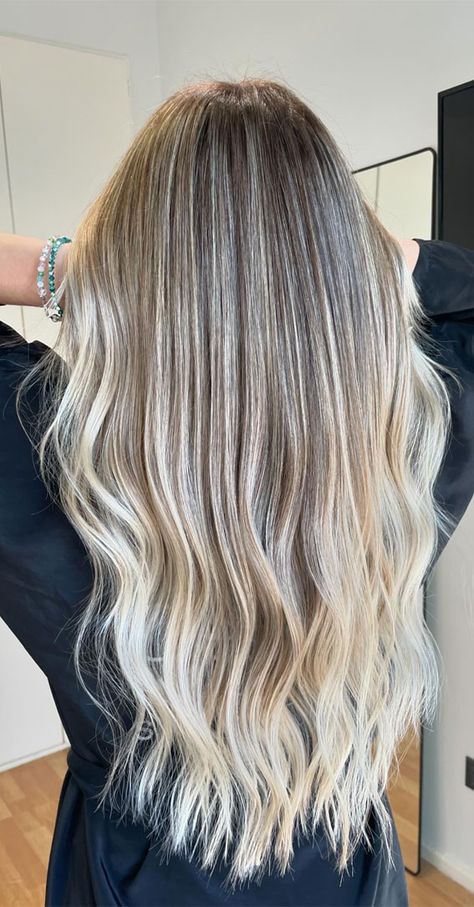 cream vanilla balayage, hair, balayage hair color, balayage hair dark, balayage hair blonde, blonde balayage hair, balayage hair brown, balayage hair vs highlights, balayage hair blonde, balayage hair color ideas, brunette balayage ideas Vanilla Balayage, Dark Balayage Hair, Heavy Balayage, Hair Brown Balayage, Balayage Hair Brown, Vanilla Blonde Balayage, Creamy Blonde Balayage, Color Balayage Hair, Balayage Hair Colour