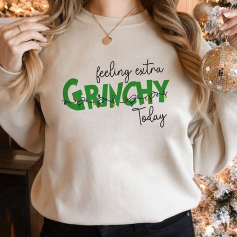 Feeling Extra Grinchy Today, Grinch Shirt Ideas, Grinch Tshirt, Extra Grinchy, Funny Grinch, Grinch Shirt, Grinch Shirts, Christmas Shirt Funny, Christmas Tee Shirts