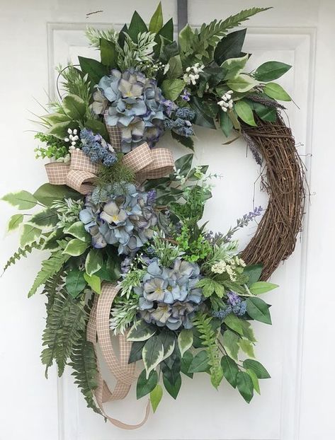 Grapevine Wreath,Hydrangea Wreath, Everyday Wreath, Spring Wreath, Summer Wreath, Grapevine Wreath, Sassy Door Wreath< Door Decor, Wreath for front door, Southern Wreath, Romantic Wreath, Mother's Day Gift Idea, Gifts for her, Blue Hydrangeas As if these exceptionally stunning blue hydrangeas Wreath Decorating Ideas, Couronne Diy, Hydrangea Wreath Spring, Diy Frühling, Wreaths Summer, Creative Wreaths, Spring Front Door Wreaths, Diy Spring Wreath, Everyday Wreaths