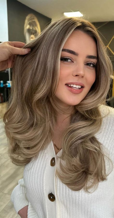 Hair Inpos Ideas Color, Level 8 Beige Blonde, Light Brunette Hair Pale Skin, Sandy Brown Blonde Hair, Teddy Bear Blonde Hair Color, Coffee Blonde Hair, Warm Tone Blonde Balayage, Types Of Brown Hair Color Shades, Ash Bronde Haircolor Balayage