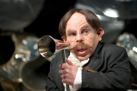 Hogwarts Teachers, Harry Potter Trivia Quiz, Professor Flitwick, Hogwarts Quiz, Hogwarts Professors, Film Harry Potter, Warwick Davis, Hogwarts Aesthetic, Harry Potter Facts