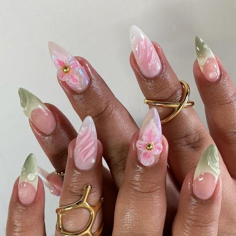 garden fairy freestyle 🌸🌿 loving all the spring setsssss @apresnailofficial medium natural stiletto | Instagram Pearl Chrome Nail, Nail Mirror, Pearl Chrome, Orchid Nails, Chrome Nail Powder, Chrome Nail, Plus Size Outfit, Summery Nails, Chrome Powder