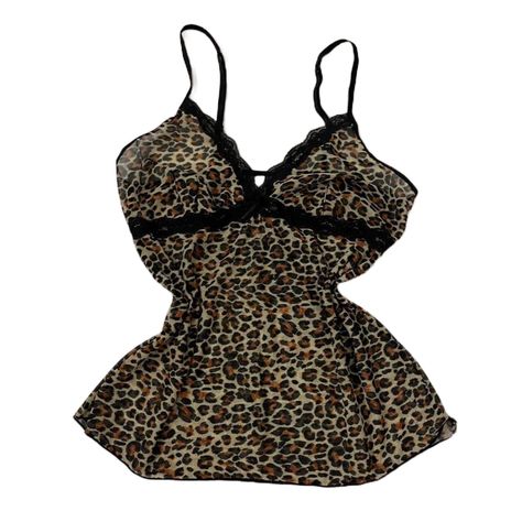 Cheetah Print Clothes, Printed Top Outfit, Cheetah Print Outfits, Cheetah Print Shirts, Leopard Print Cami, Leopard Print Outfits, 2000s Clothes, Clueless Outfits, Leopard Print Shirt