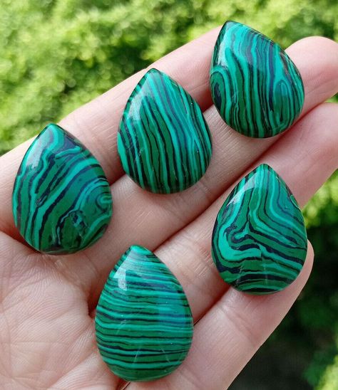 Malachite Meaning and Spiritual Properties Malachite Properties, Malachite Meaning, Green Malachite Crystal Meaning, Spiritual Green Malachite Jewelry, Spirit Magic, Green Malachite Spiritual Necklace, Malachite Green, Copper Mineral, Egyptian Hieroglyphics