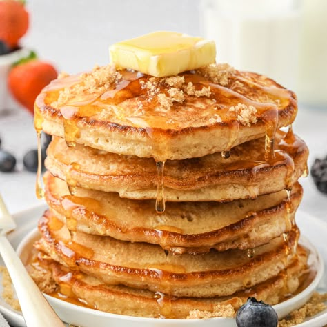 Brown Sugar Pancakes - Amanda's Easy Recipes Brown Sugar Pancake Recipe, Biscuit Chicken And Dumplings, Brown Sugar Pancakes, Oreo Cookie Truffles, Brunch Food Recipes, Banana Blueberry Bread, Berry French Toast Casserole, Raspberry Bread, Easy Homemade Pancakes