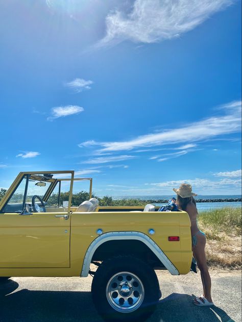 Yellow Truck Aesthetic, Summer Cars Aesthetic, Ford Bronco Beach Aesthetic, Surf Cowgirl Aesthetic, Costal Cowboy Aesthetic, Cowgirl Beach Aesthetic, Beachy Cowgirl Aesthetic, Country Beach Aesthetic, Yellow Car Aesthetic