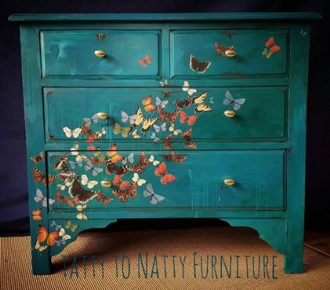 25 Beautiful Furniture Makeover Ideas Using Paint Koti Diy, Smart Tiles, Decoupage Furniture, Shabby Chic Dresser, Painted Dresser, Funky Furniture, Hand Painted Furniture, Refurbished Furniture, Paint Furniture