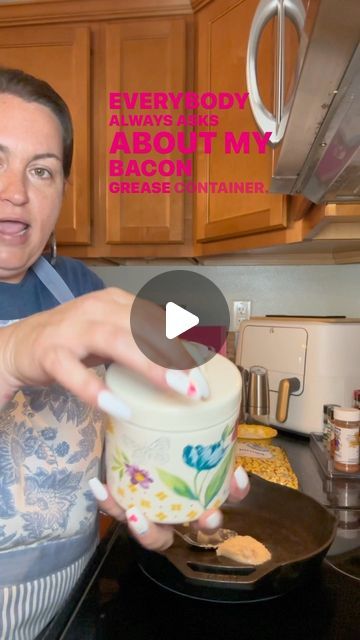 Mississippi Kween, Caroline Davis, Skillet Corn, Frosty Recipe, Savory Sides, Easy Lasagna Recipe, Fruit And Vegetable Storage, Vegetable Storage, Bacon Grease