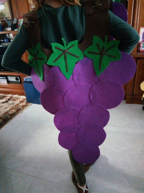 Diy Grapes Costume, Grape Costume Diy, Grape Outfit, Good Habits For Kids, Grapes Costume, Apple Life Cycle, Craft Activities For Kids, Craft Activities, Preschool Crafts