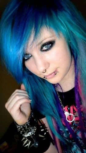 Scene Girl Makeup, Scene Kid Makeup, Scene Makeup 2007, Emo Scene Makeup, 2000s Scene, Scene Makeup, Scene Aesthetic, Emo Scene Hair, Dark Blue Hair