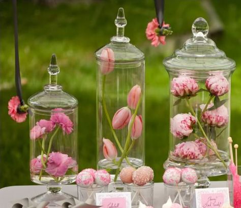 pretty pink floral arrangement inside jars Baby Shower Floral Arrangements, Apothecary Jars Decor, Apothecary Decor, Silver Christmas Decorations, Ideas Baby Shower, Jar Decor, Painted Jars, Decorated Jars, Floral Party