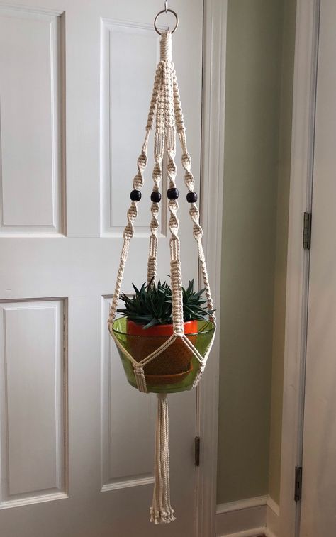 Beaded Macrame Plant Hanger, Macrame Knots Diy, Gift Macrame, Macrame Plant Hanger Tutorial, Macrame Plant Hanger Patterns, Macrame Hanging Planter, Macrame Planter, Sunny Window, Diy Macrame Plant Hanger