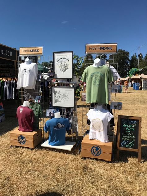 Merch Stand Ideas, T Shirt Display Ideas Booth, T Shirt Vendor Booth Display Ideas, Pop Up Clothing Display, Tshirt Vendor Booth Display Ideas, Clothing Booth Display, Merch Stand, Christmas Decorations Office, Candy Land Christmas Theme