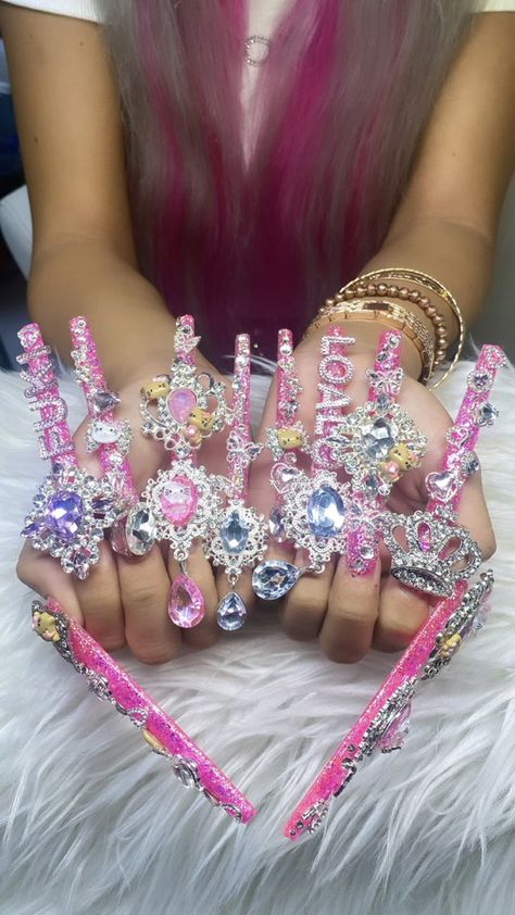 Gyaru Acrylic Nails, Clear Colorful Nails, December Bday Nails, X Long Nails, Duck Nails Gyaru, Candy Junk Nails, Long Gyaru Nails, Gal Nails Ideas, Junk Nails Long