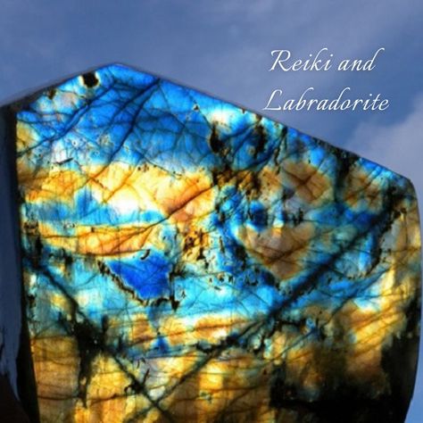 #reiki #reikirays #energy #vibrations #freshvibes #goodvibes #healing #reikihealing #crystalreiki #labradorite Karuna Reiki Symbols, Karuna Reiki, Reiki Symbols, Reiki Stones, Magic Stones, Reiki Master, Psychic Abilities, Reiki Healing, Psychic