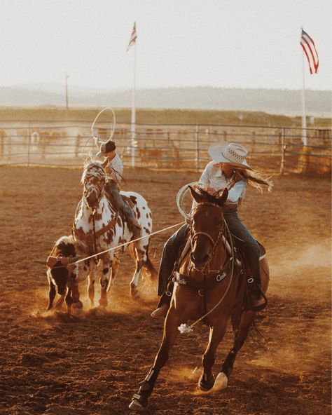 Team Roping Aesthetic, Western Vision Board Ideas, Breakaway Roping Aesthetic, Western Photo Wall Collage, Bull Rider Aesthetic, Barrel Racer Aesthetic, Bull Riding Aesthetic, Cowboy Barbie, Rodeo Pictures