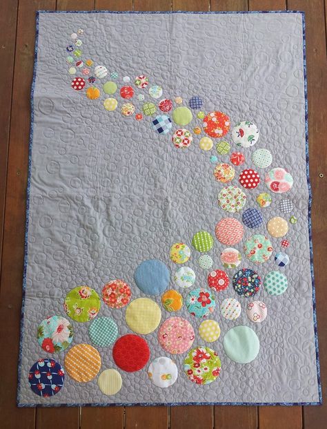 Bubbles Quilt Pattern, Applipops Ideas, Circle Quilt Patterns, Quilt Crochet, Patterns Colorful, Bubble Quilt, Sea Quilt, I Spy Quilt, Quilt Modernen