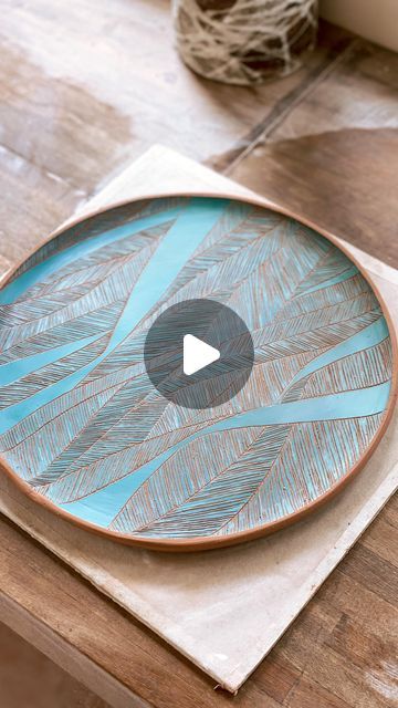 Pottery Plate Glaze Ideas, Creative Pottery Ideas, Handmade Ceramics Ideas Pottery, River Ceramics, Pottery Slips, Ceramic Sgraffito, Ceramics Bowls Designs, Clay Slip, Favourites List