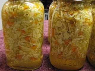 Survival Kitchen: Canning Coleslaw Canning Coleslaw, Sprinkle Salt, Pickled Beets, Salad Sauce, Pickled Vegetables, Green Pepper, Food Preservation, Canned Food, Preserving Food