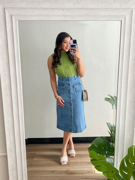 Green Top Denim Skirt, Button Denim Skirt Outfit, Skirt Top Outfit Western, Skirt And Top Western Outfit, Green Summer Top, Midi Skirt Denim, Green Denim Skirt, Denim Skirt Outfit, Outfit Jean