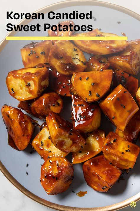 Learn how to make candied sweet potatoes, an iconic dessert that’s served at Korean-run Chinese restaurants. Tempting Food, Korean Sweet Potato, Sweet Potato Dessert, Recipe Korean, Sweet Potatoes Recipe, Orange Sweet Potatoes, Potato Stew, Japanese Sweet Potato, Candied Sweet Potatoes