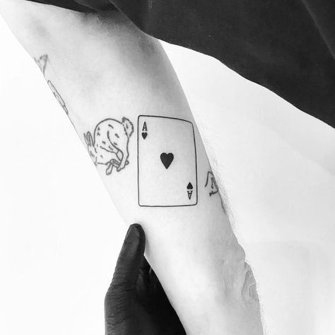 Ace of Hearts tattoo inked on the right arm by tattooist pokeeeeeeeoh Ace Of Hearts Tattoo, King Of Hearts Tattoo, Hart Tattoo, Ace Of Spades Tattoo, Playing Card Tattoos, Queen Of Hearts Tattoo, Spade Tattoo, Ace Tattoo, Hearts Tattoo