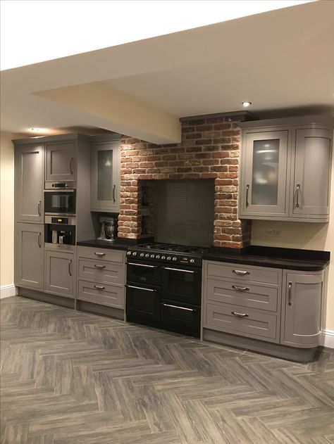 Carisbrook Taupe Kitchen Cooke & Lewis Shaker Style Kitchens Grey, B&q Kitchens, Taupe Kitchen Cabinets, Shaker Style Kitchen Cabinets, Taupe Kitchen, Replacing Kitchen Countertops, Kitchen Cabinet Trends, English Kitchen, Shaker Style Kitchens